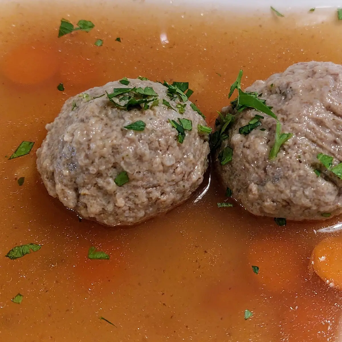 Leberknödelsuppe