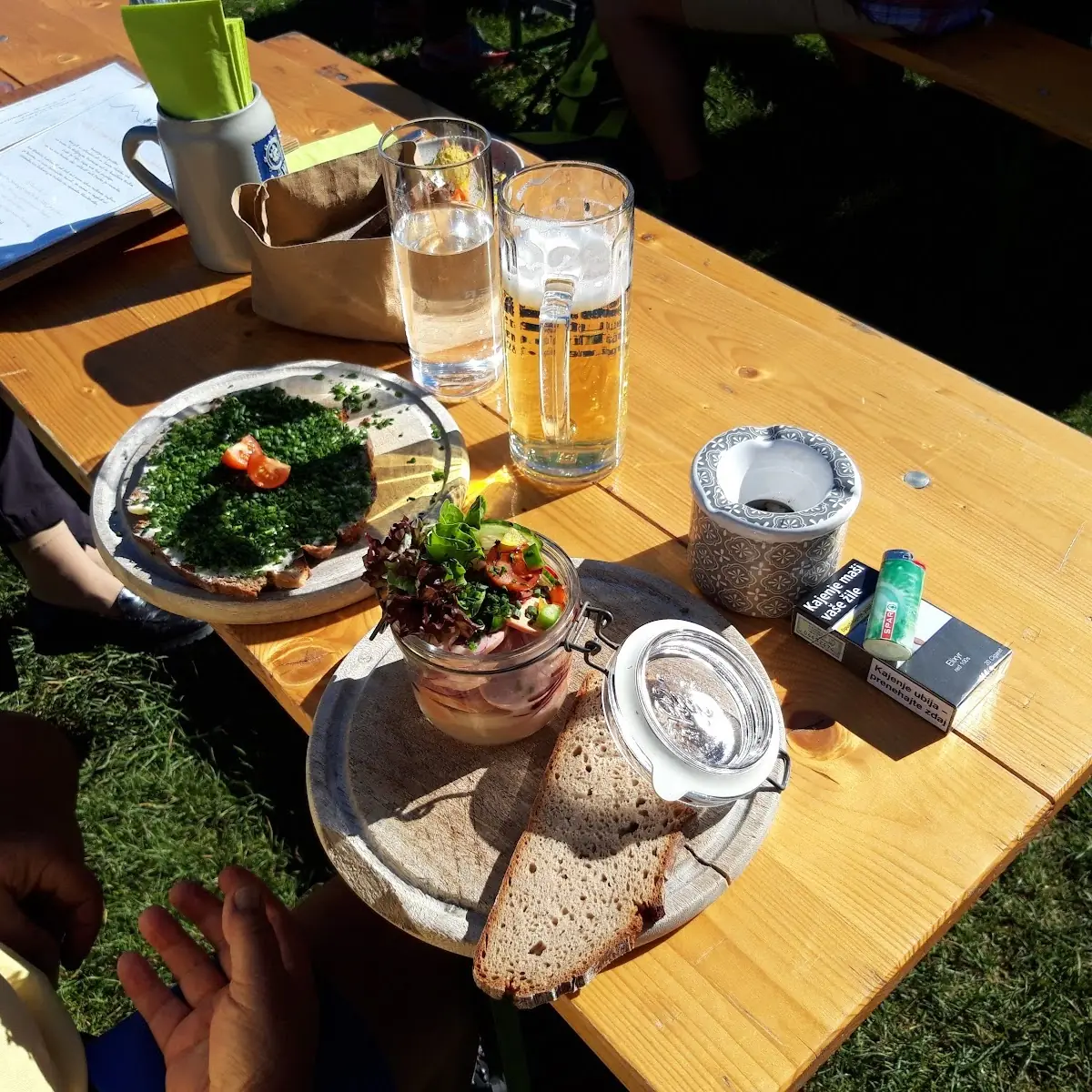Wurstsalat Und Butterbrot