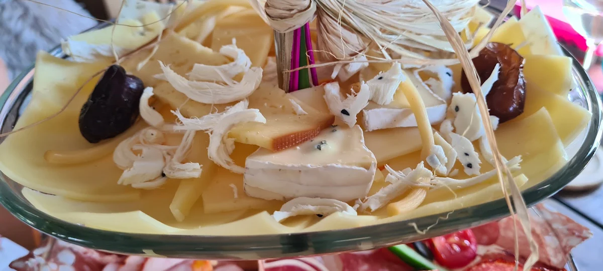 Käseplatte, Saint Gourmand GmbH
