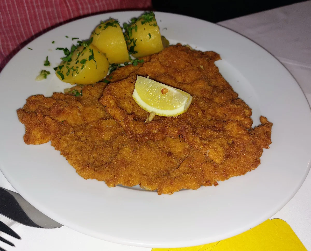Wiener Schnitzel Mit Erdäpfel