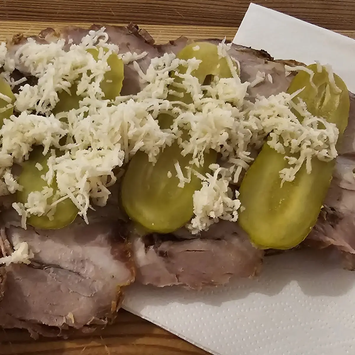 Schweinsbratlbrot