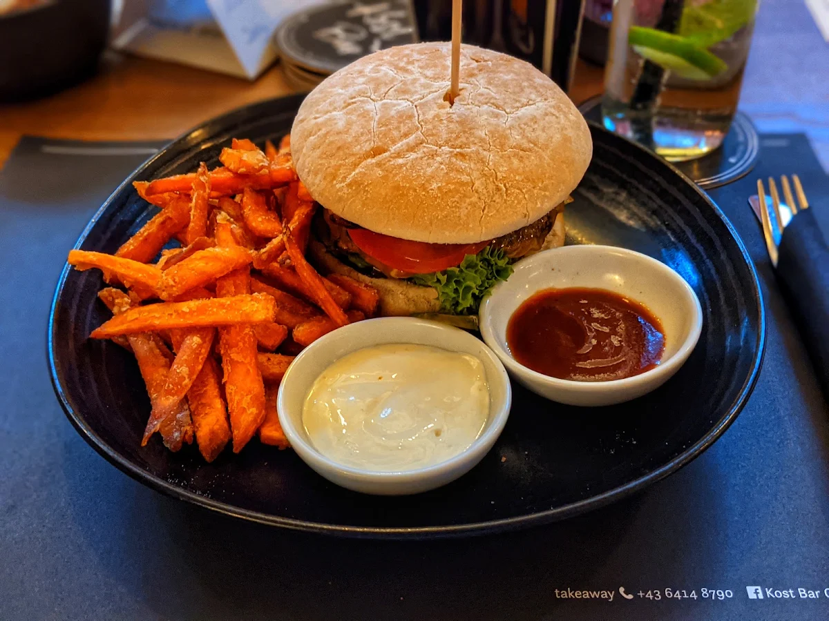 Home-style Beef Burger Mit Süßkartoffelpommes