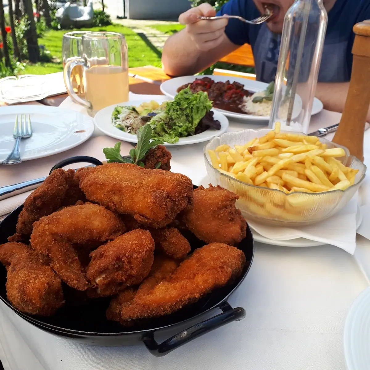 Backhenderl Mit Pommes Frites