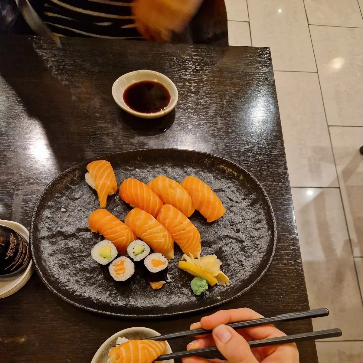 Sushi Mit Lachs