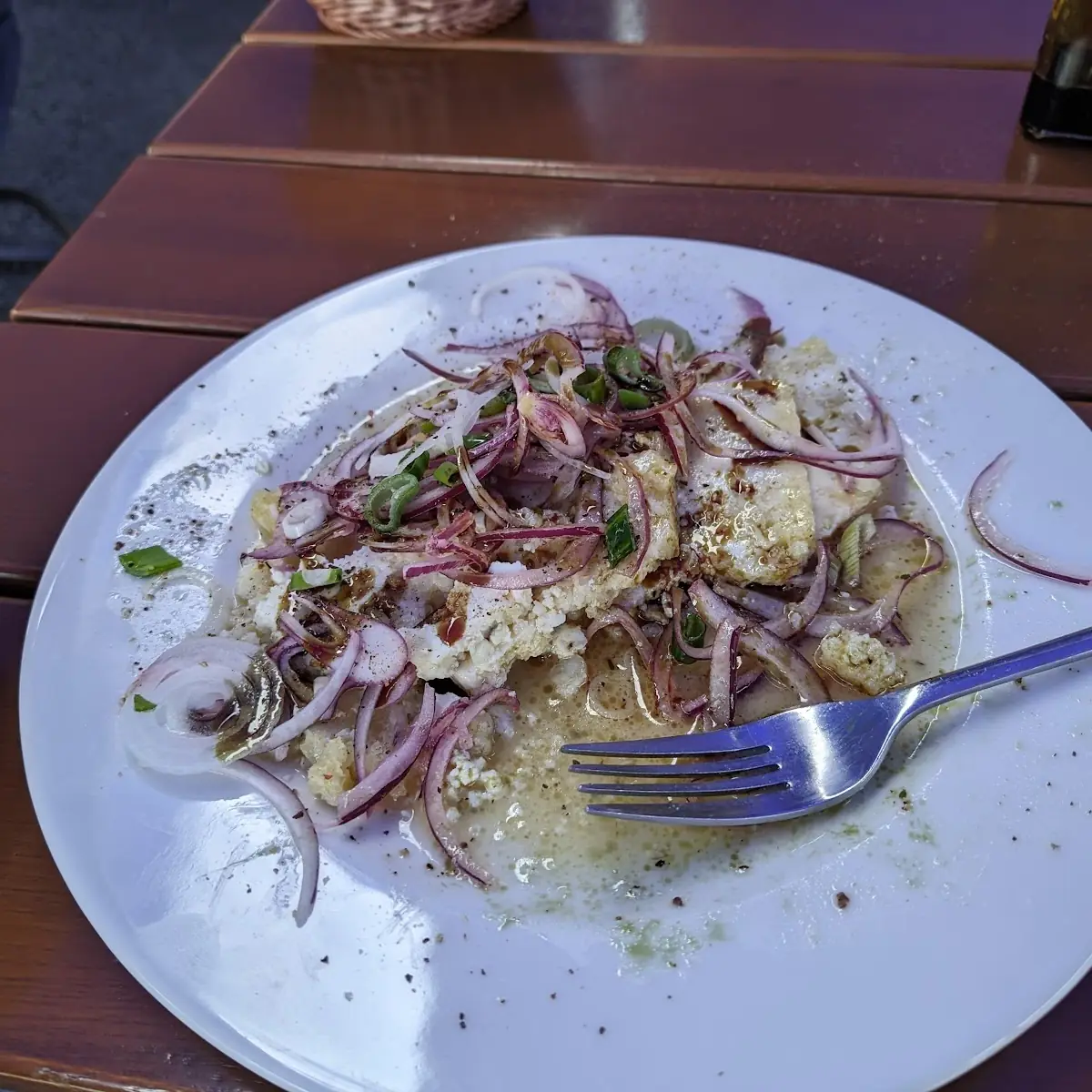 Saures Duett Graukäse Rot Zweibel & Saur Brot