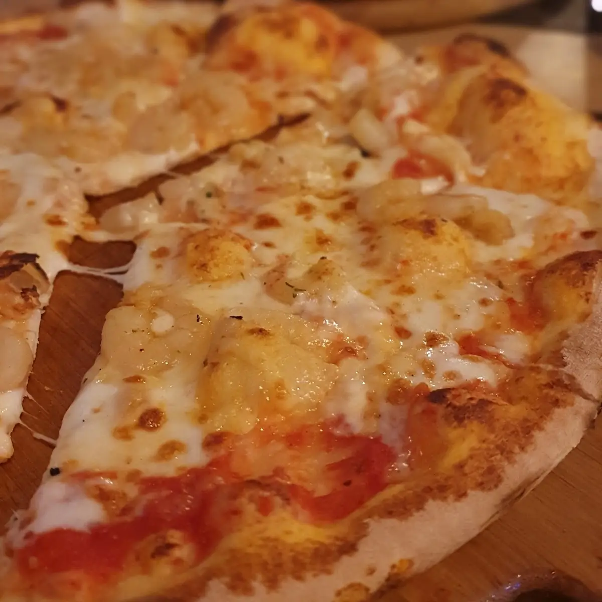 Leckere Pizza Aus Dem Steinofen