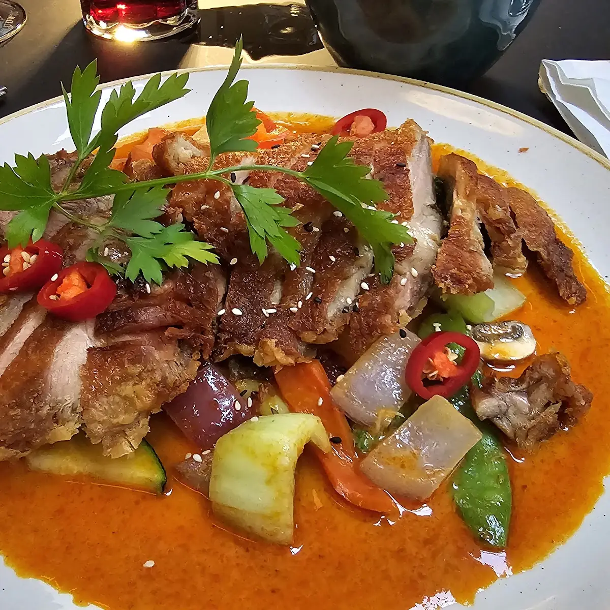 Roter Curry Ente
