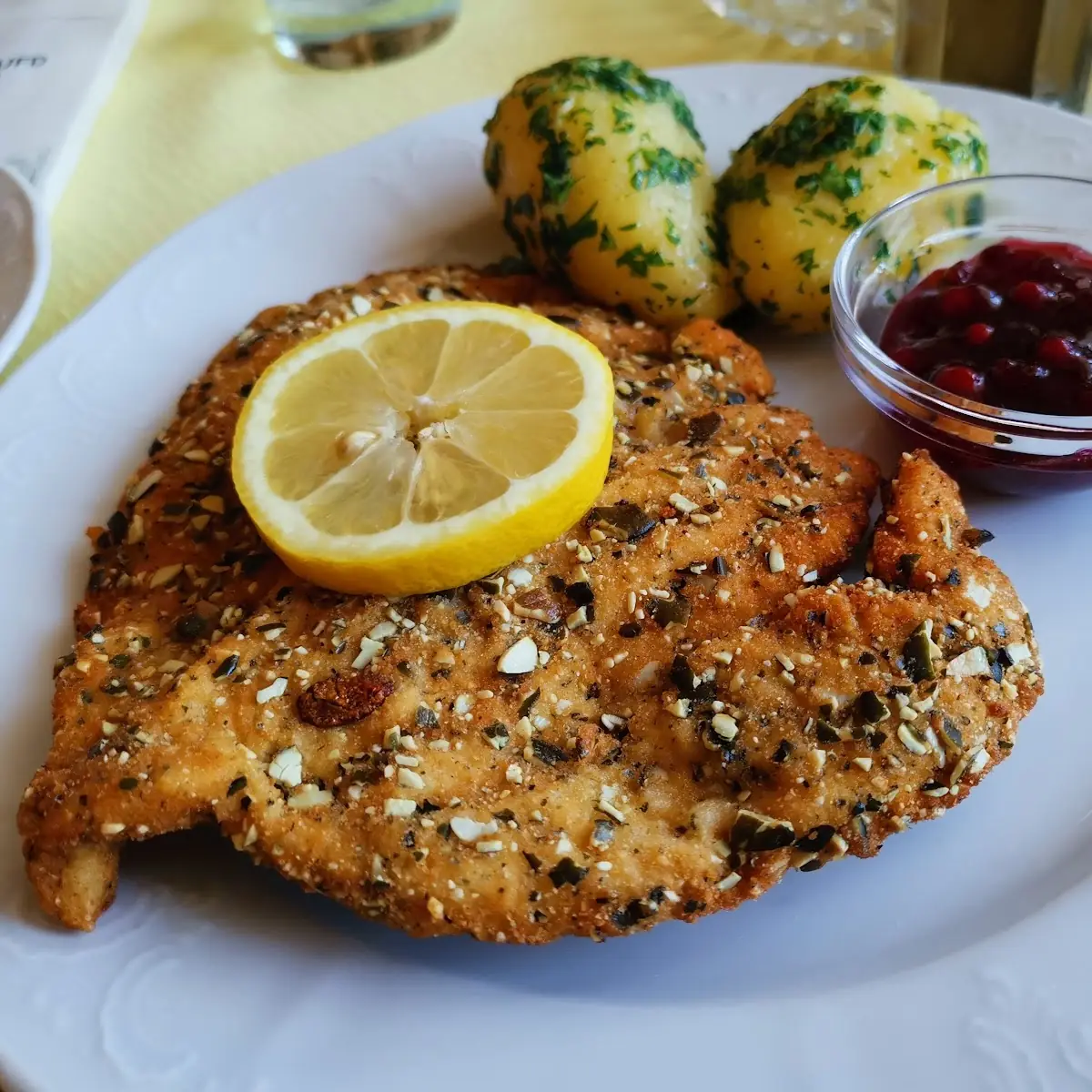 Hühnerschnitzel In Kürbiskernpanade