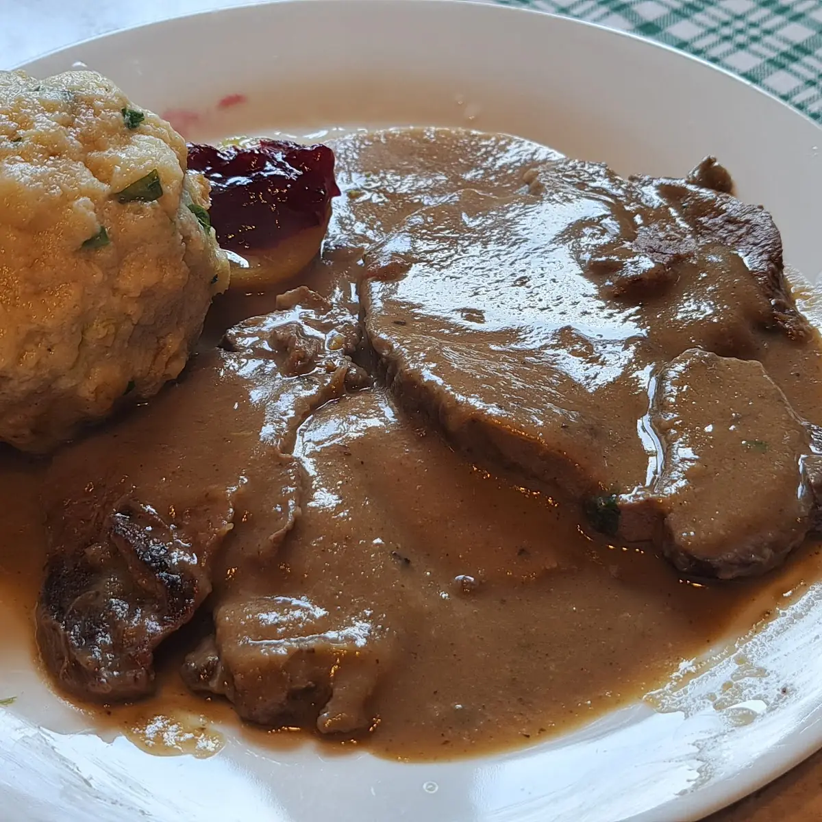 Schweinsbraten Oder Selchfleisch Kalt