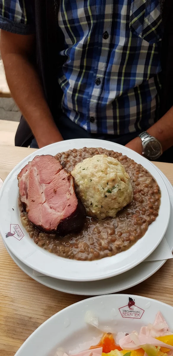 Geselchtes Mit Linsen Und Knödel