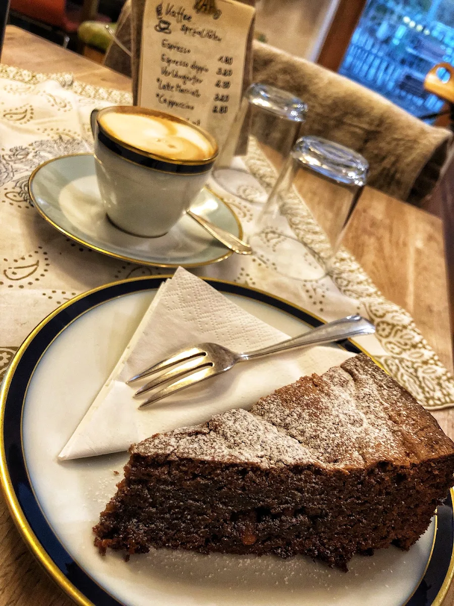 Hauskuchen Mit Kaffee