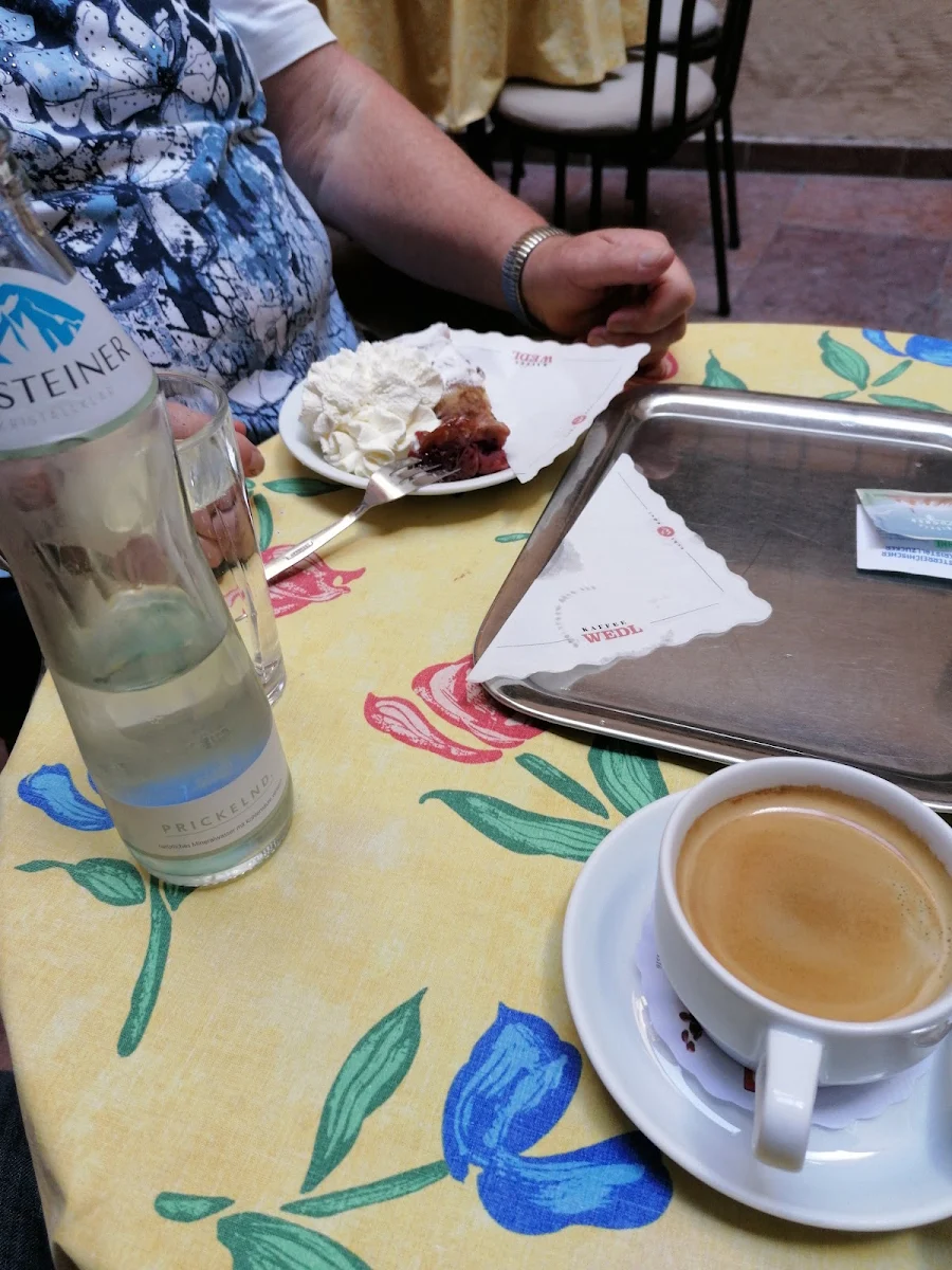 Zwetschenkuchen Mit Schlagobers