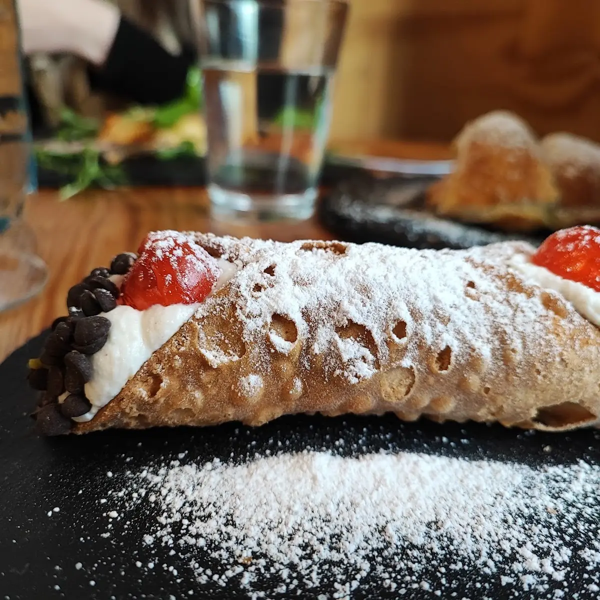 Cannoli Mit Topfencreme