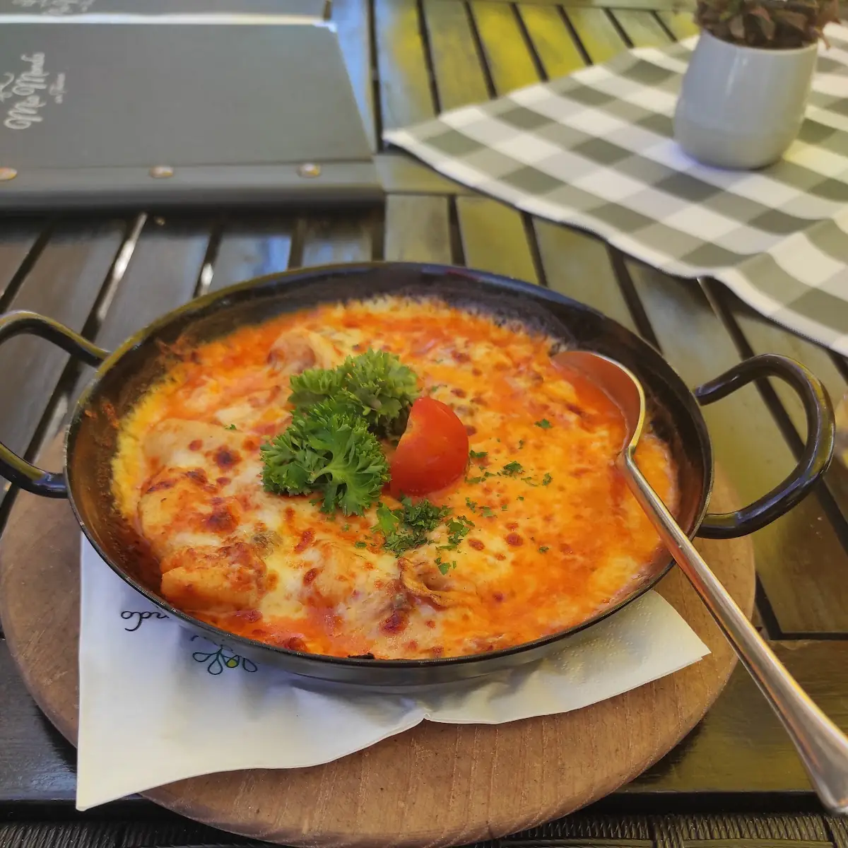 Hausgemachte Noci