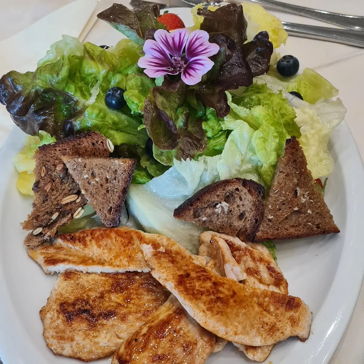 Salat Mit Hühnerstreifen