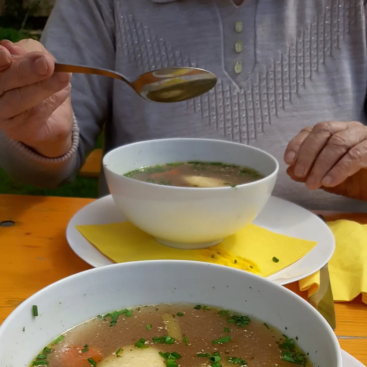 Grießnockerl Suppe, Weißbergerhütte