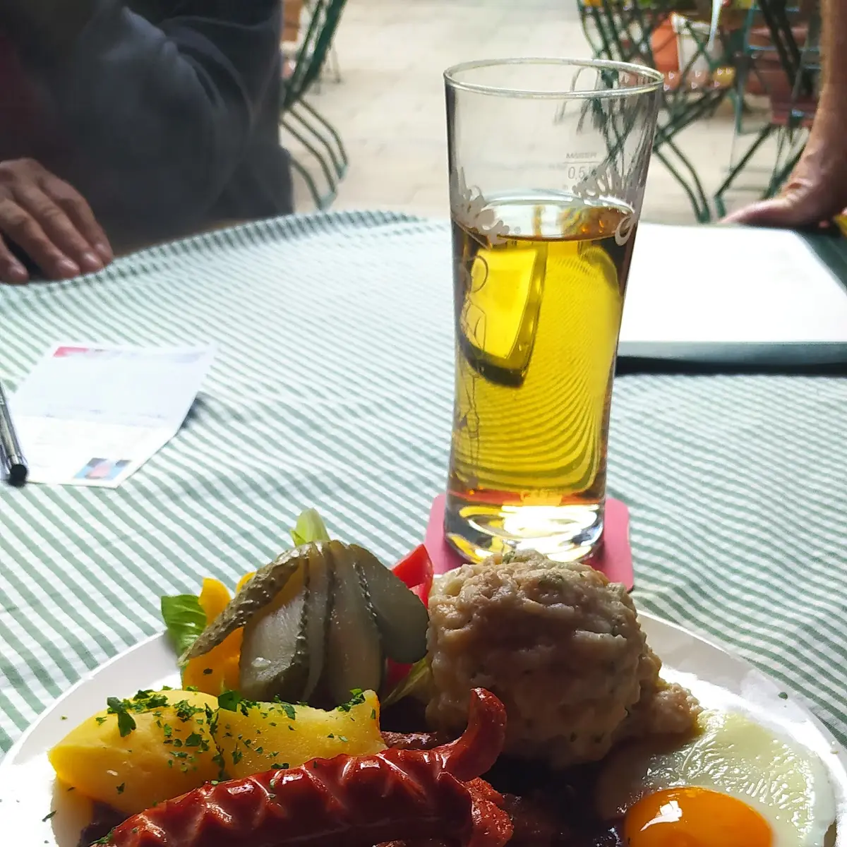 Herren Gulasch