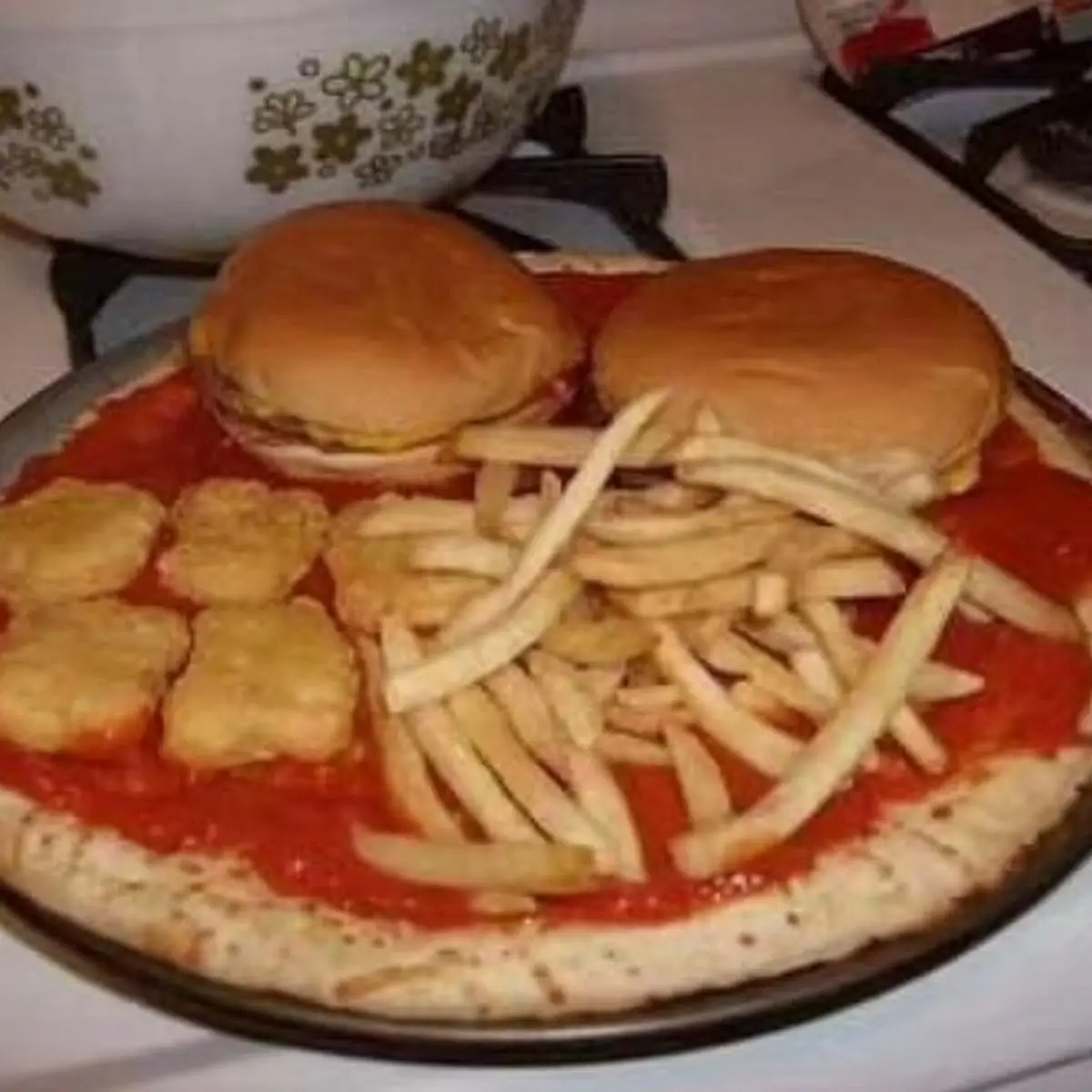 Pommes Frites Pizza Margherita