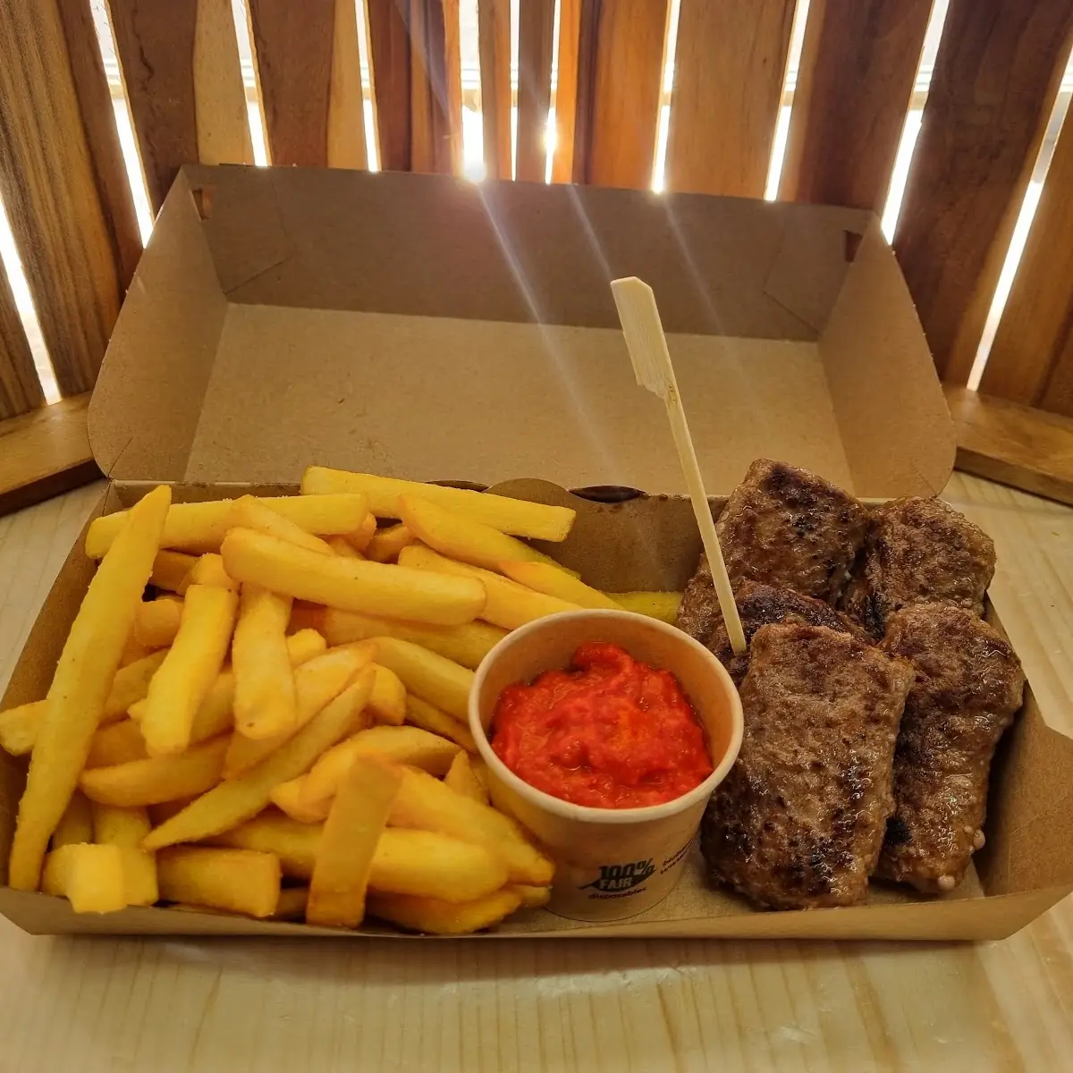 Cevapcici Box, Flottbiss (Bipa)