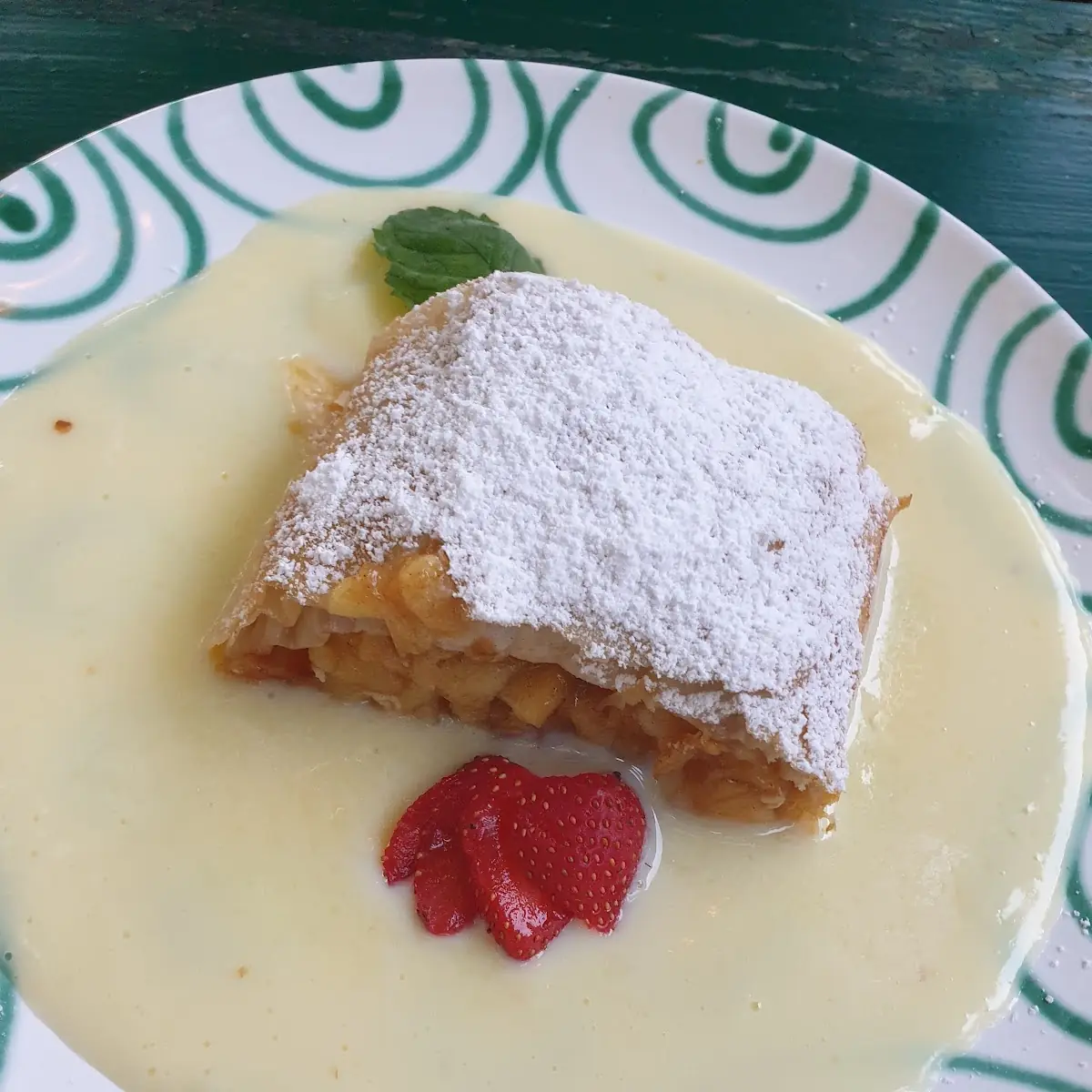 Apfelstrudel