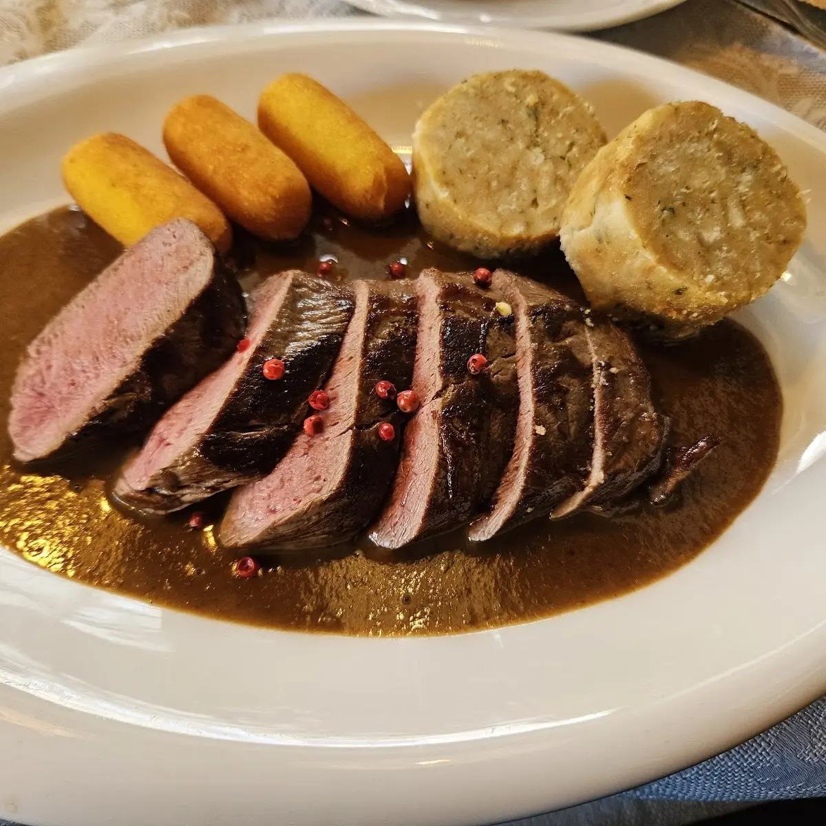 Rehbraten Mit Pfeffersauce