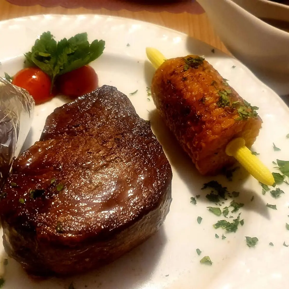 Filetsteak Mit Maiskolben