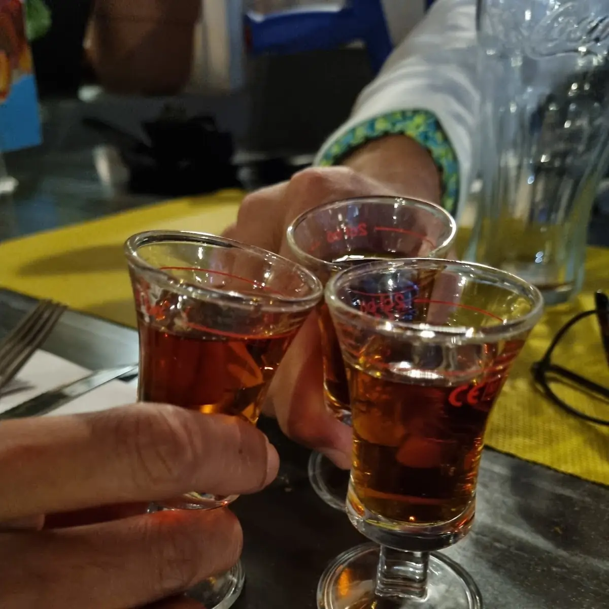 Amaretto Snaps