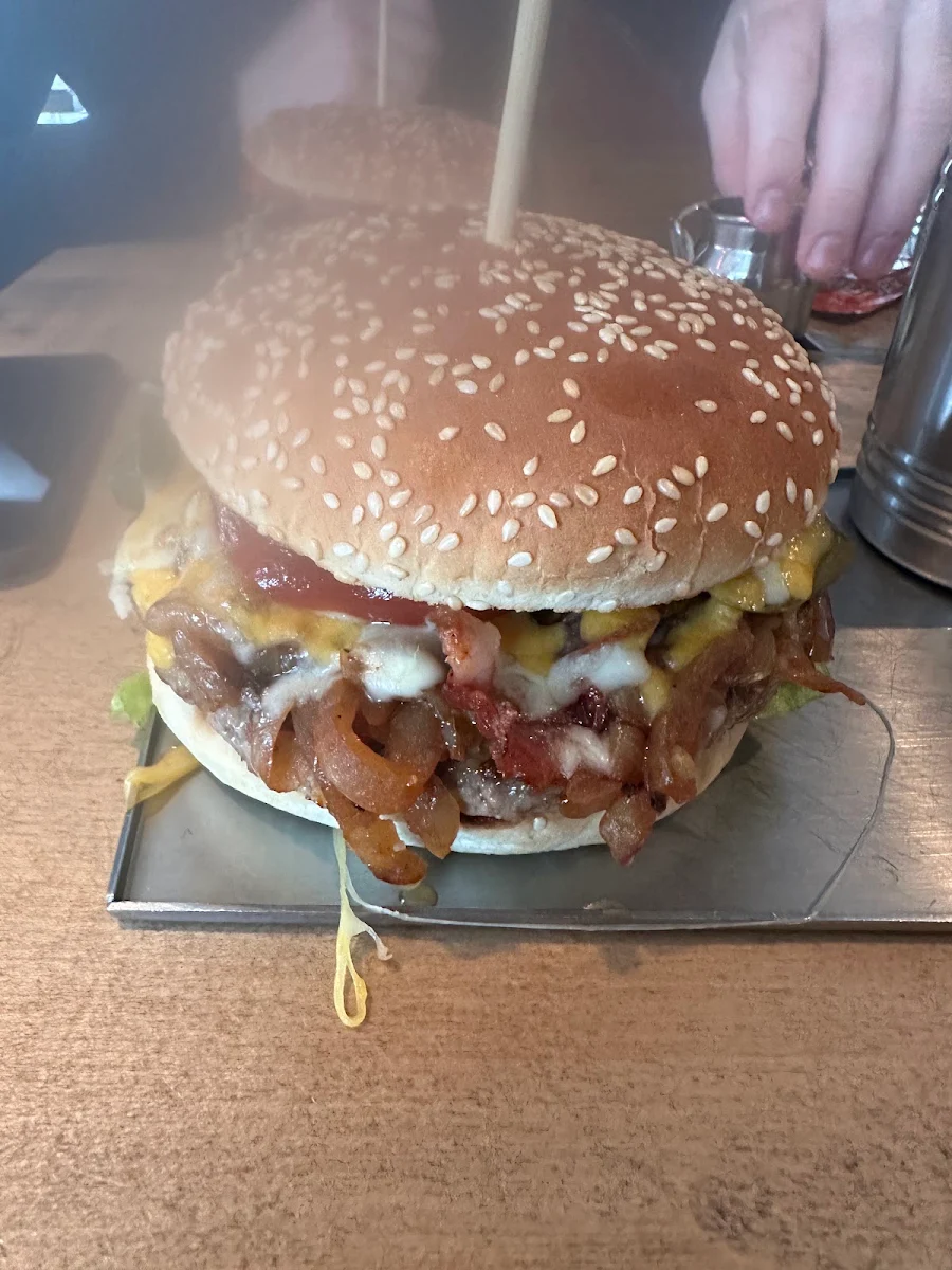 Cheddar Bacon Burger with Jalapeños