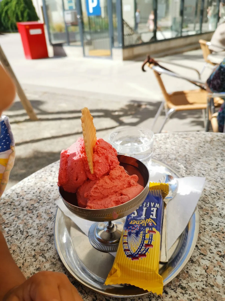 Erdbeer Himbeer Eis