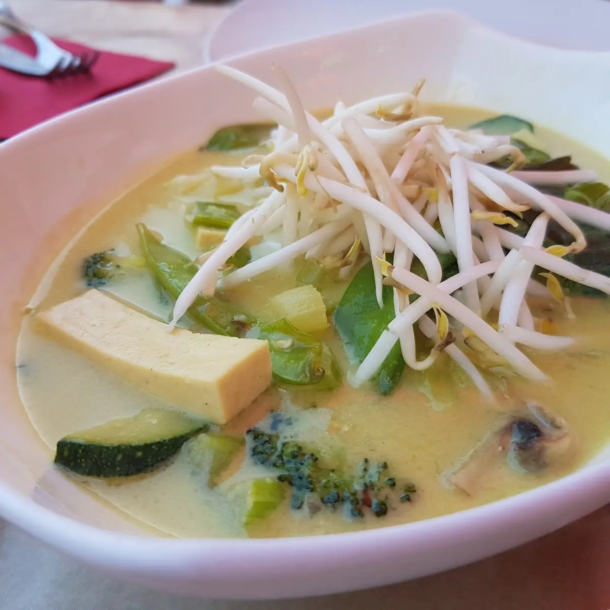 Curry Mit Gemüse Und Tofu