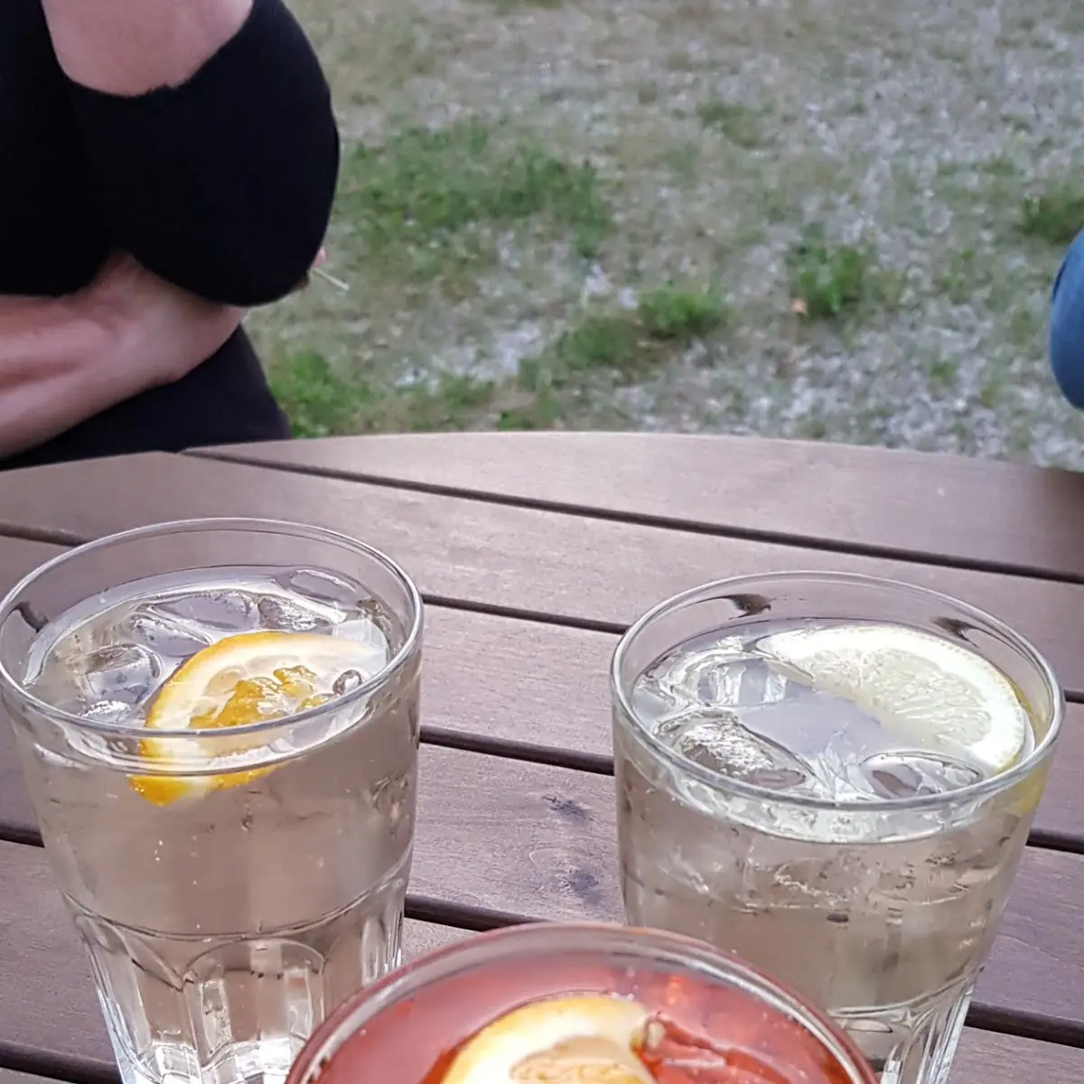 Aperolspritz Lholunderspritzeravendelspritzer