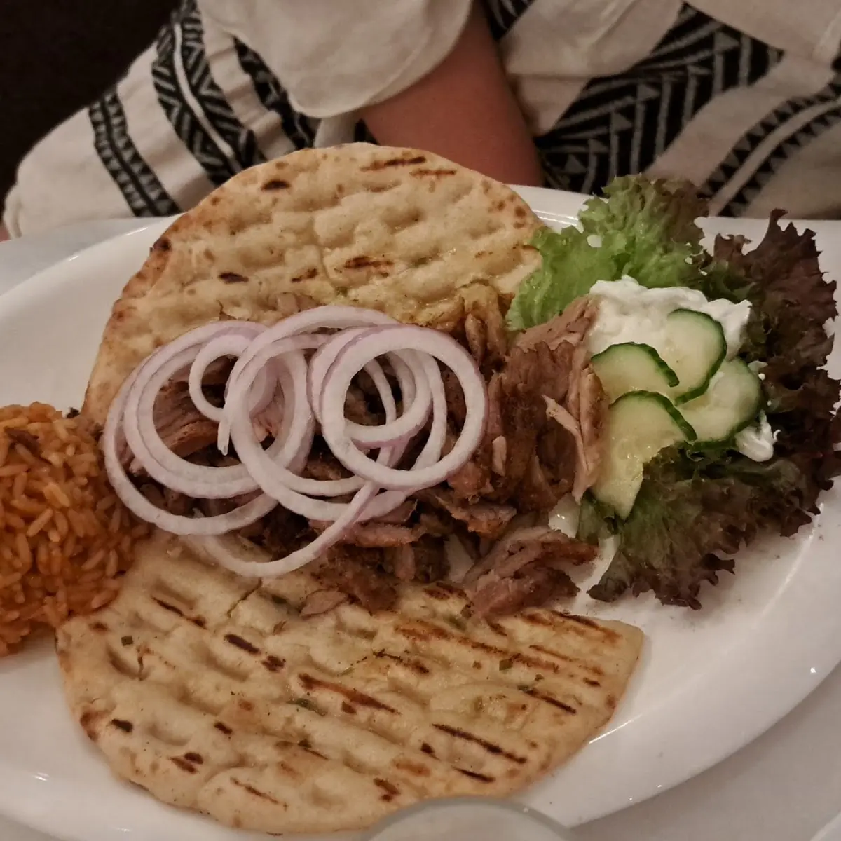 Gyros Mit Tzatziki