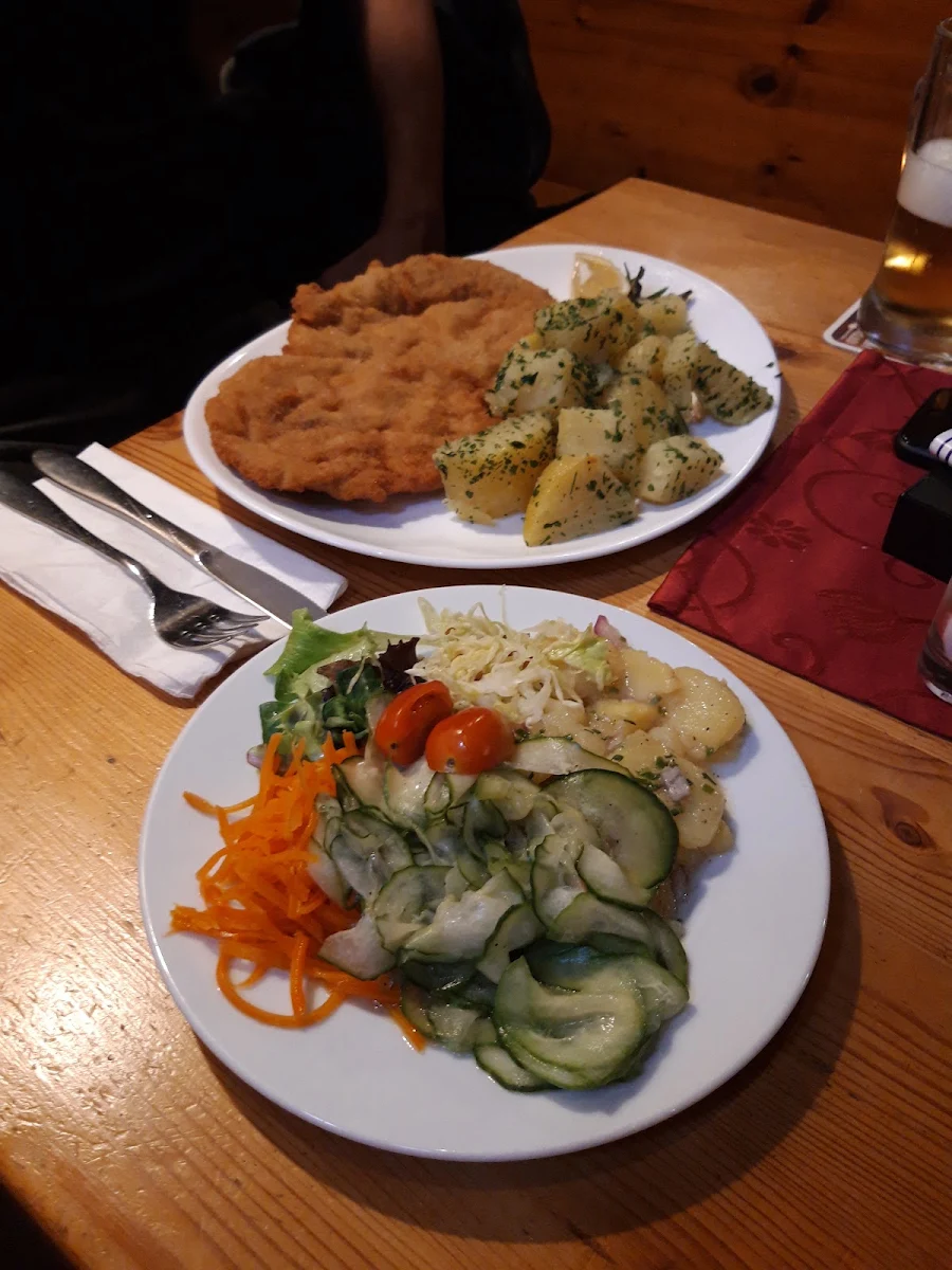 Cordon Bleu Mit Gemischtem Salat