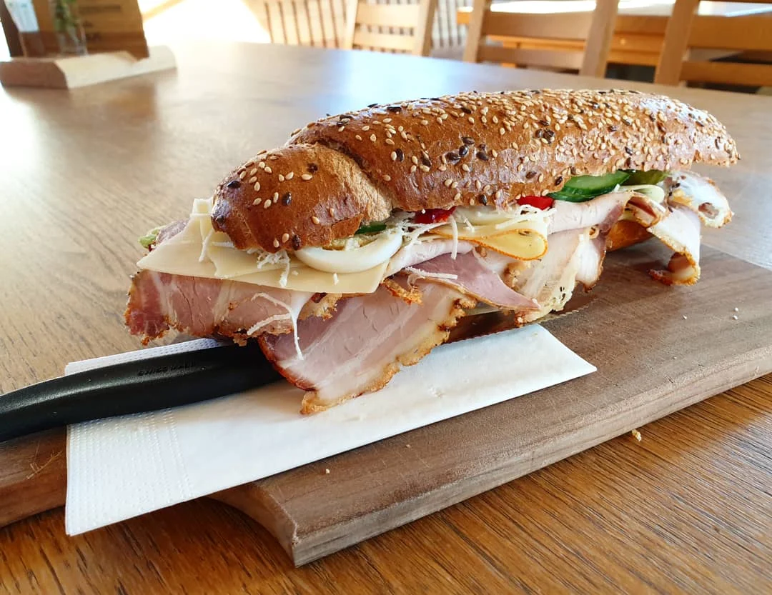 Kornspitz Mit Brüstl