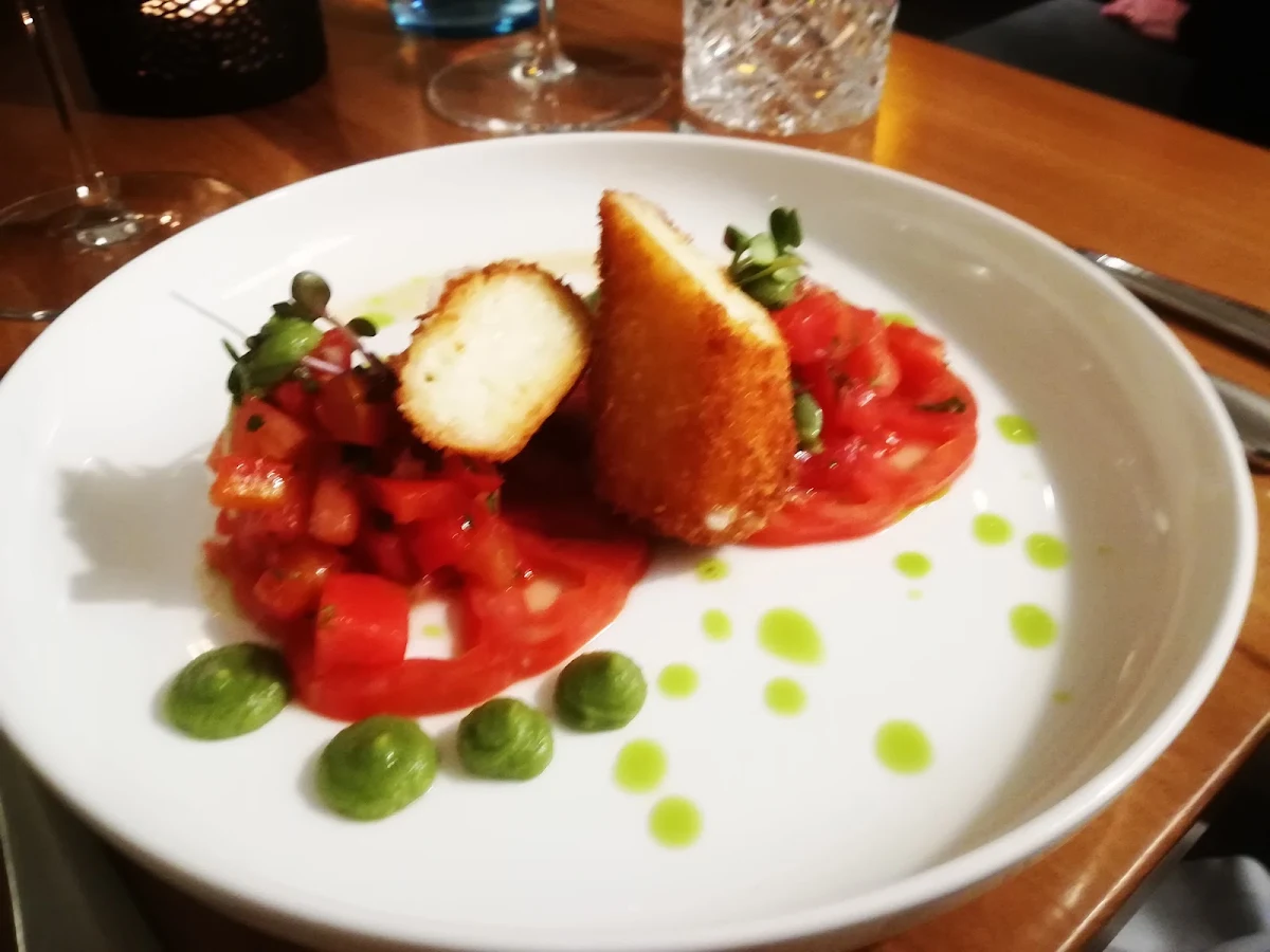 Ochsenherzsalat Mit Gebackenem Schafskäse