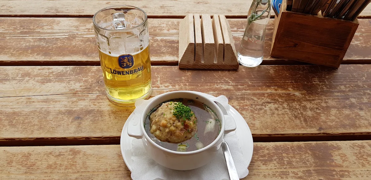 Speckknödelsuppe