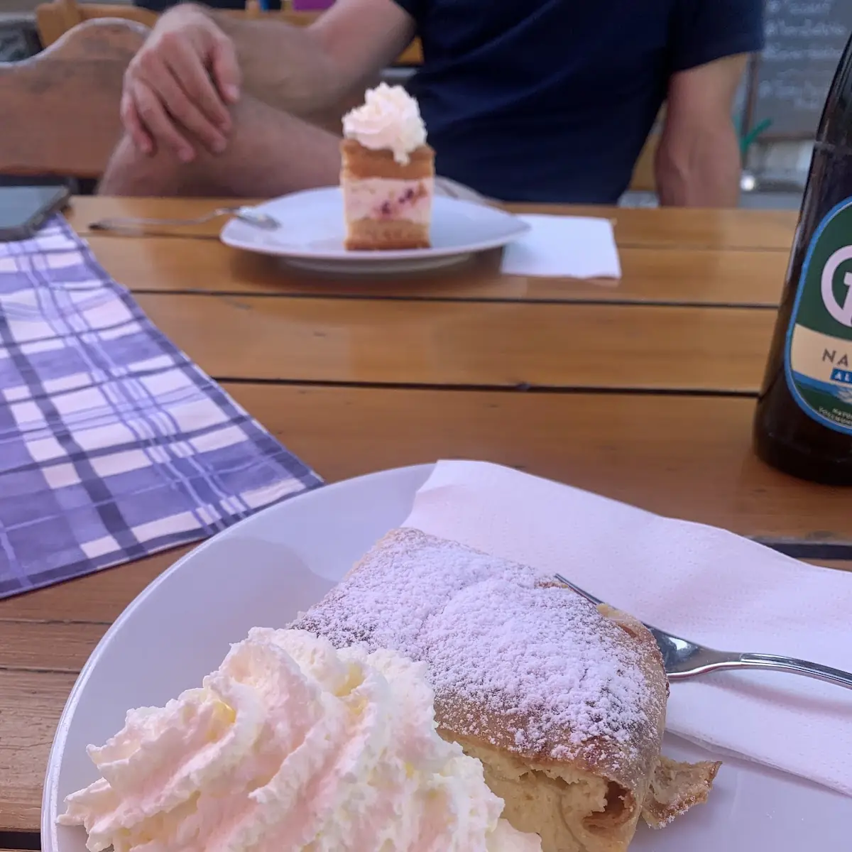 Marillen Topfenstrudel