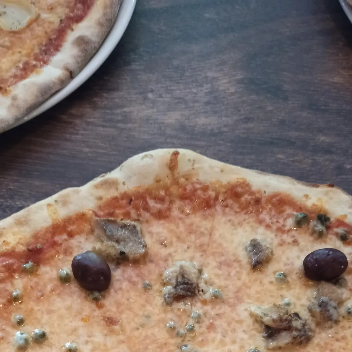 Pizza Napoli