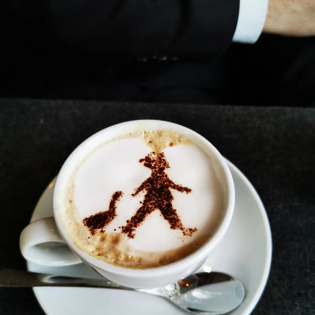 Der Milchschaum Mit Kakao Ist Klasse