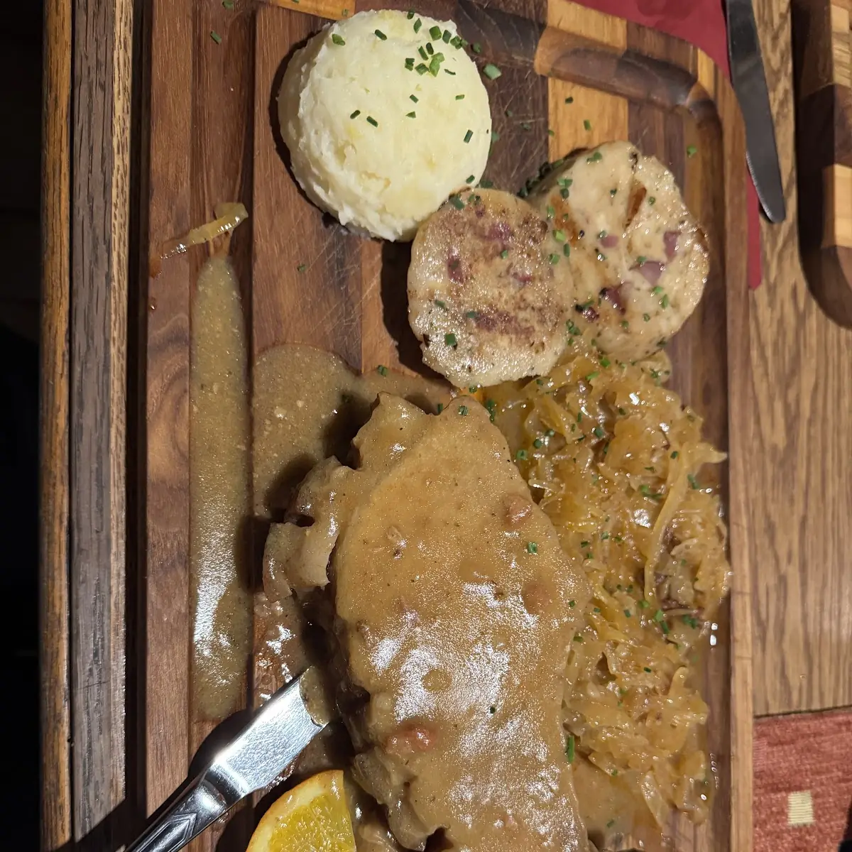 Tomahawk Steak Schweinerückensteak