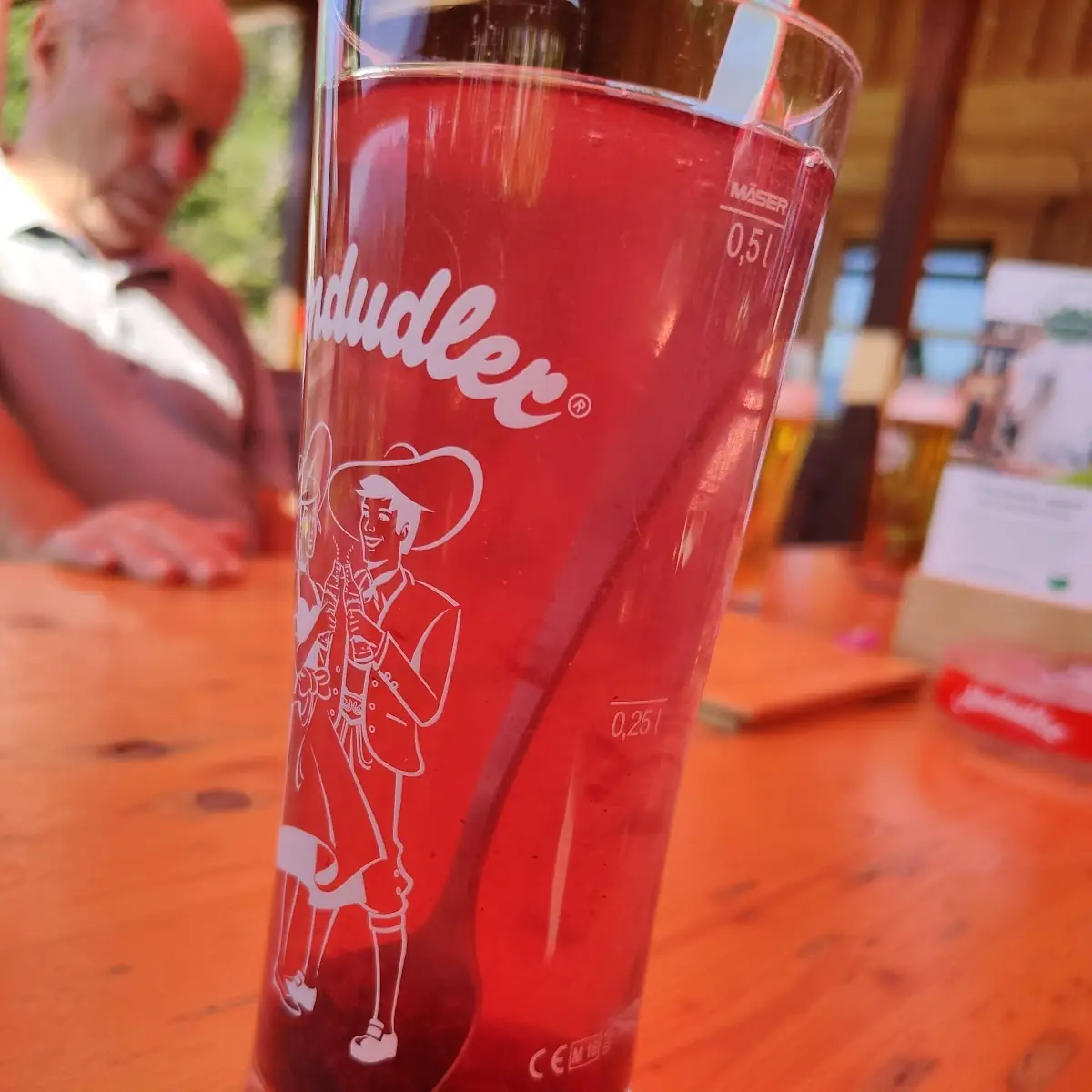 Johannisbeerschorle