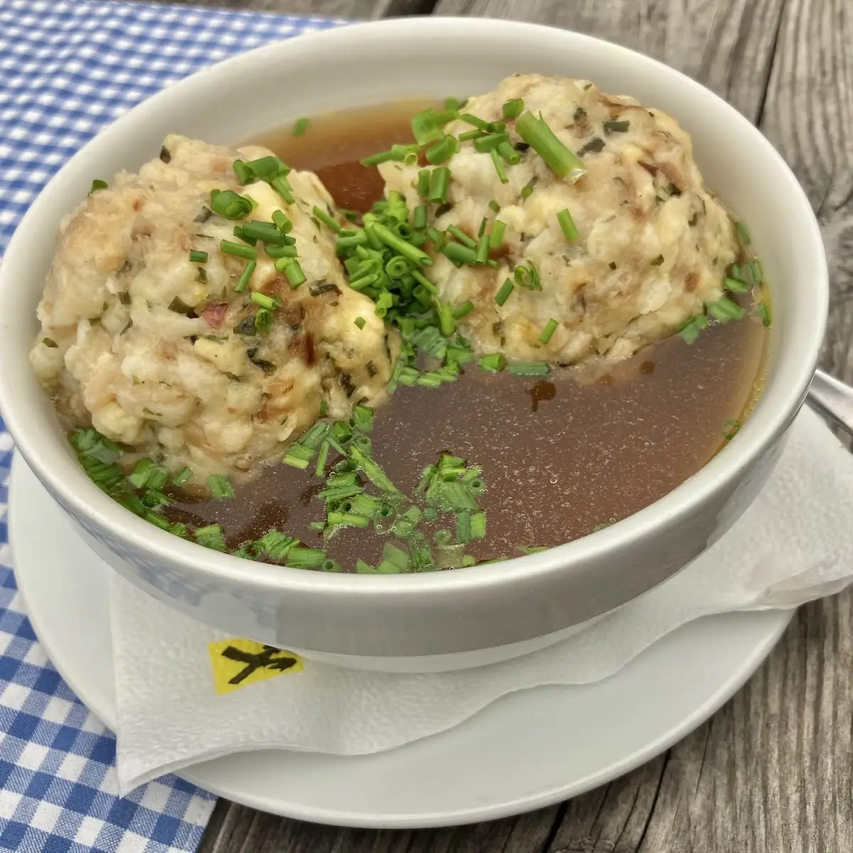 Speckknödelsuppe