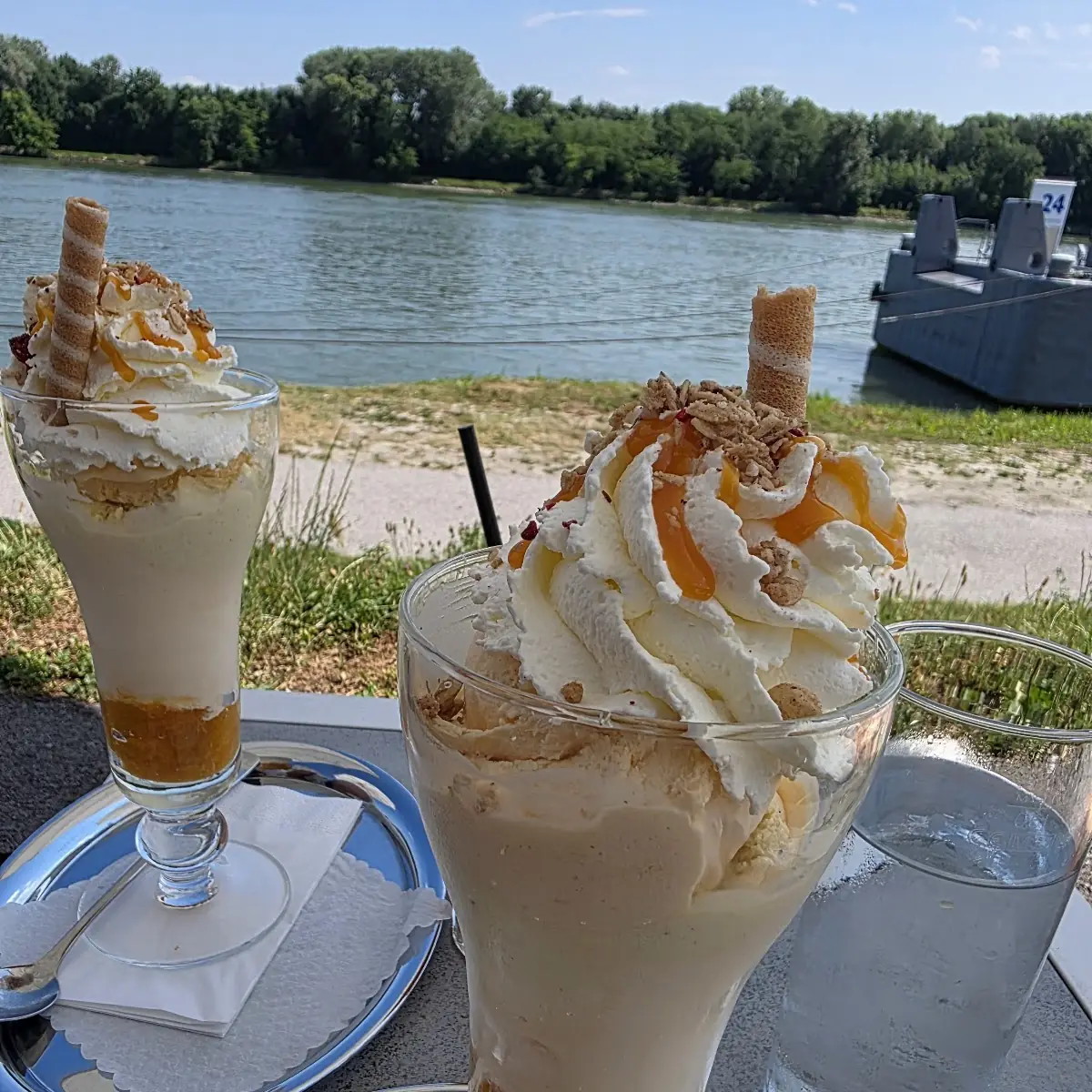 Eis Mit Schlagobers