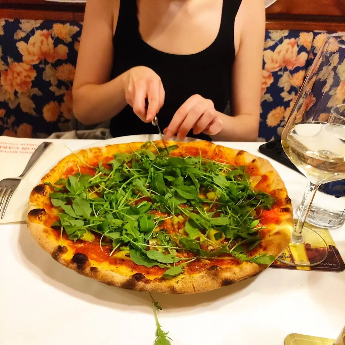 Pizza Marinara Mit Rucola