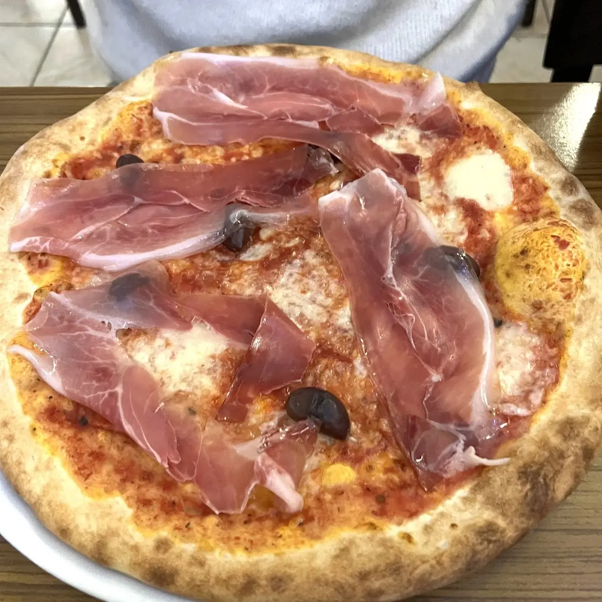 Pizza Con Prosciutto