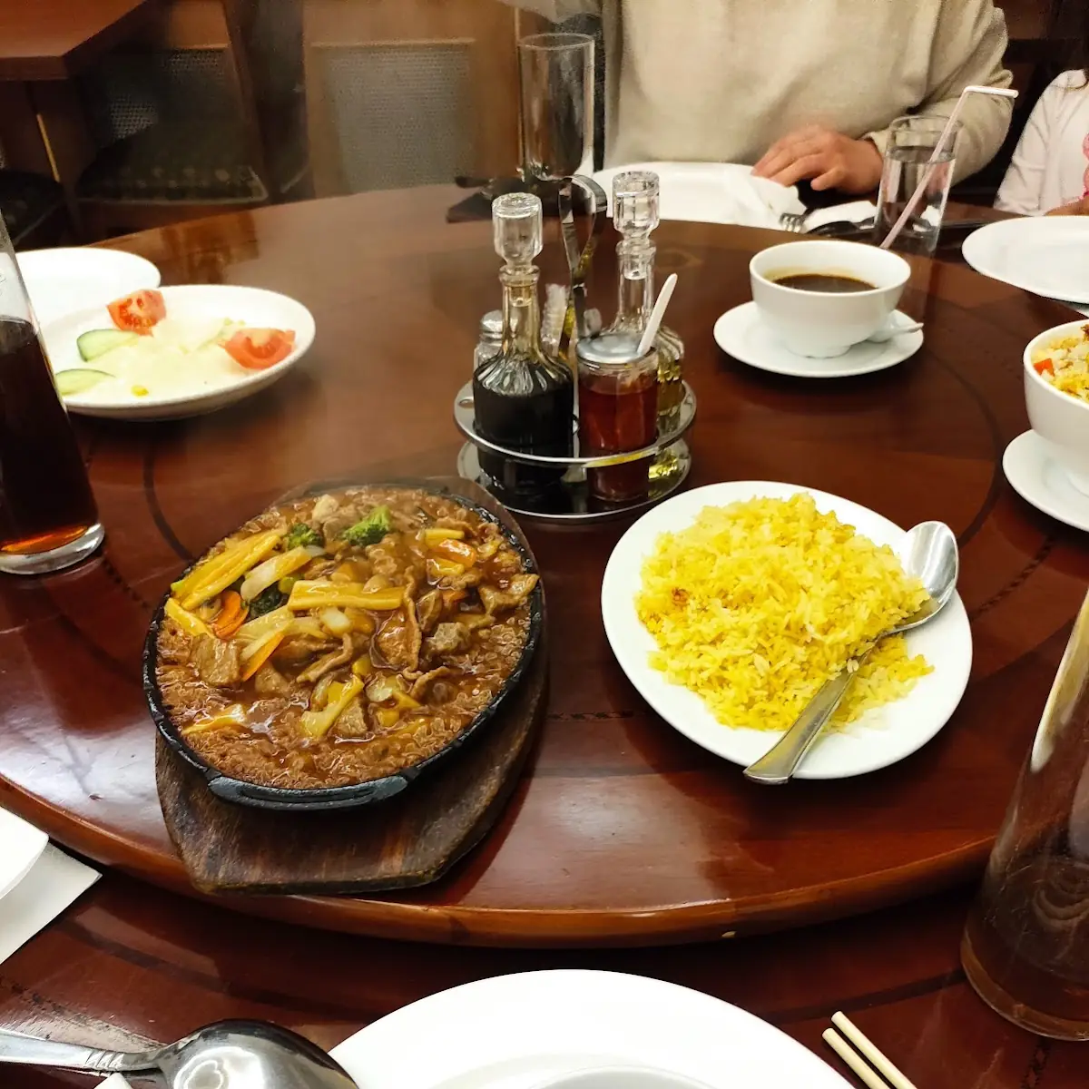 Eisernegusspfanne Kalbsrücken Mit Curryreis, China Restaurant Yong Feng