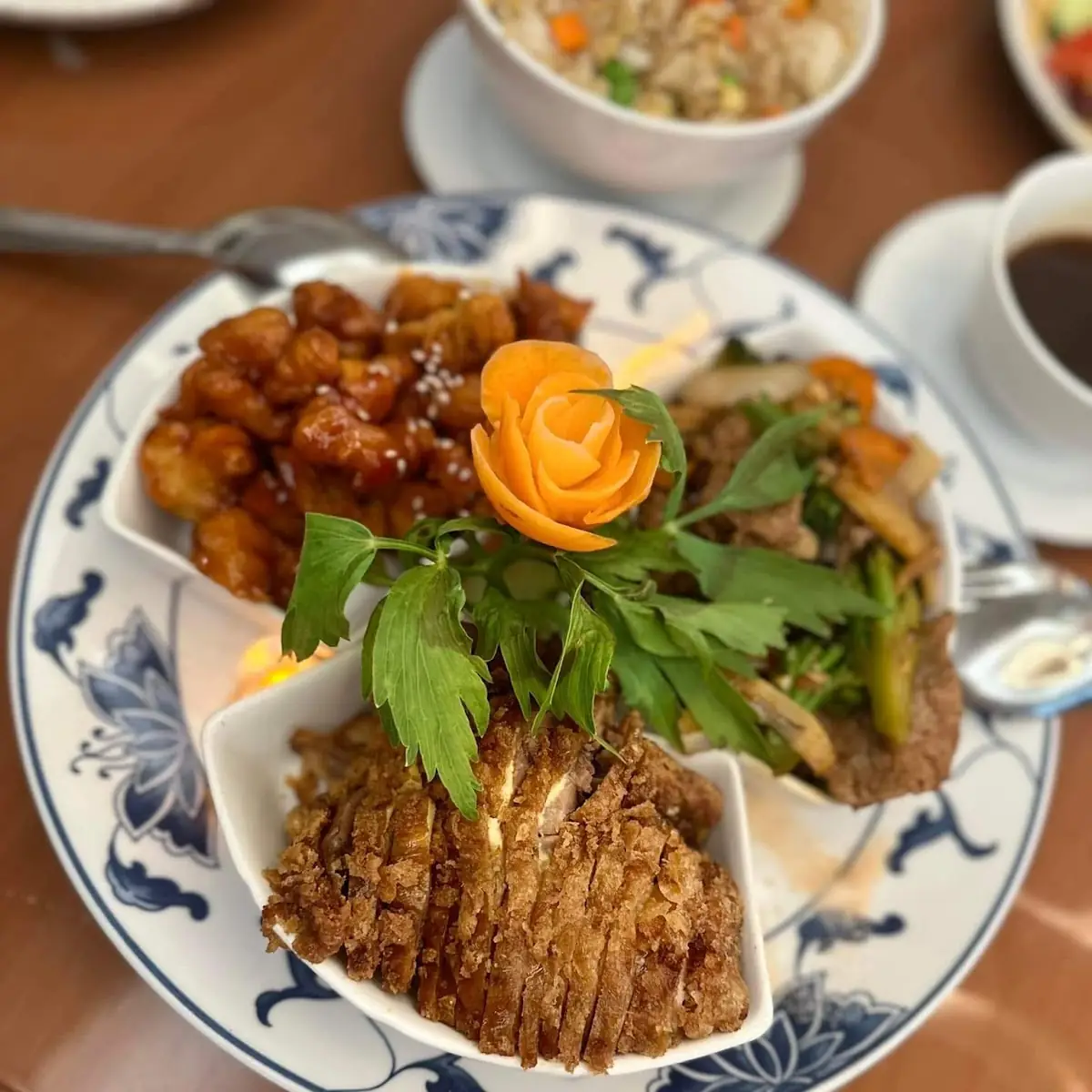 Highlights, China Restaurant Yong Feng