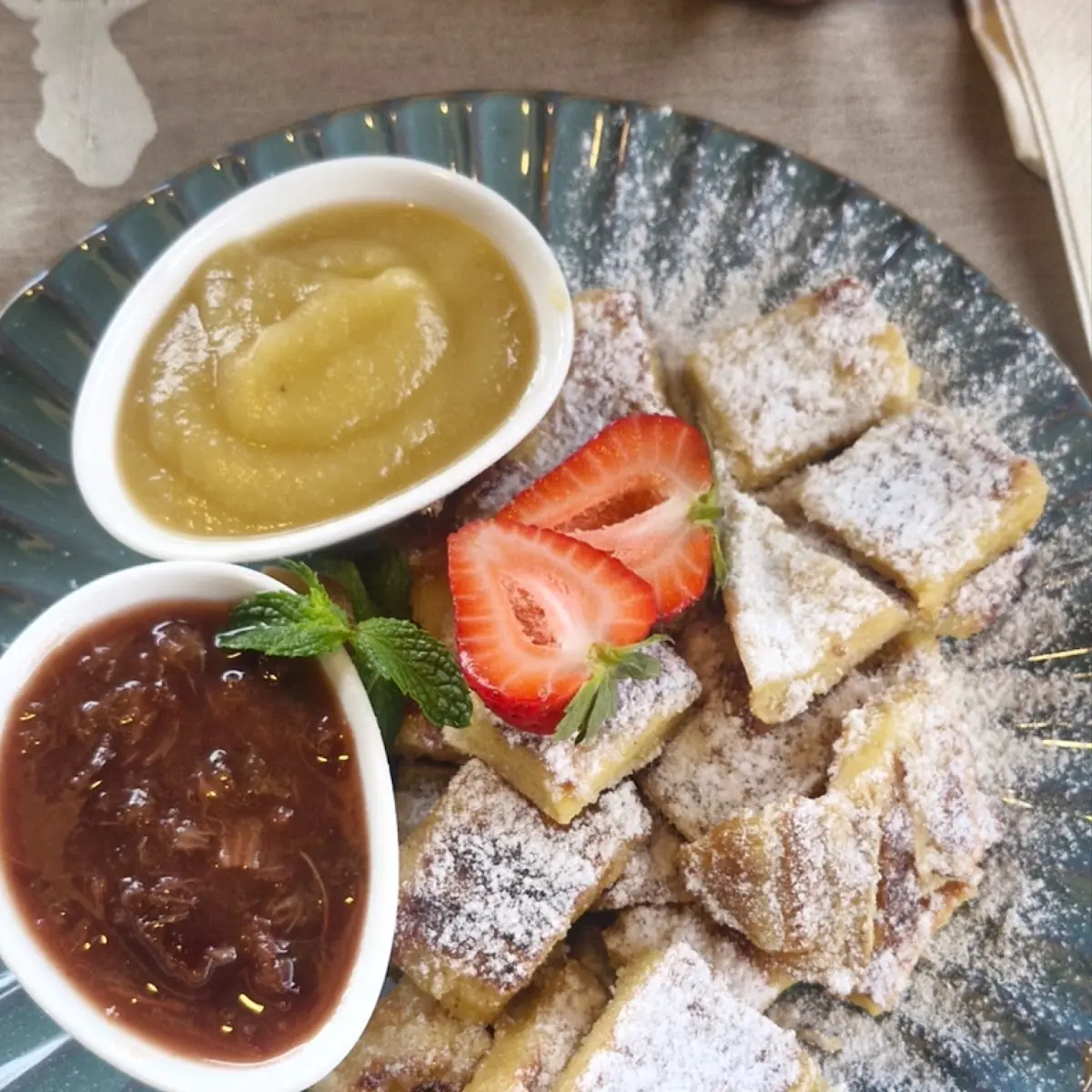 Kaiserschmarrn Mit Apfelmus