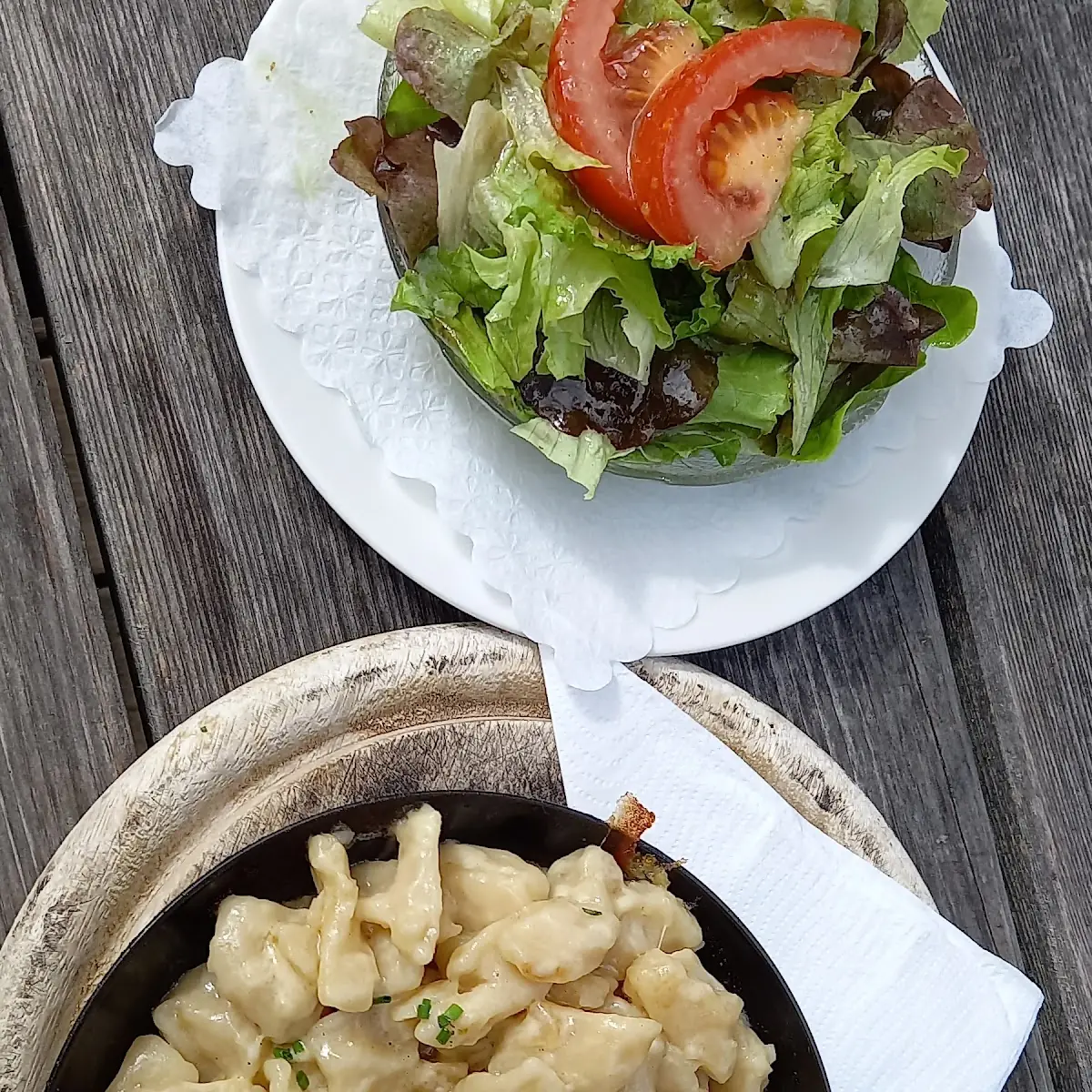 Käsespätzle Mit Beilagensalat