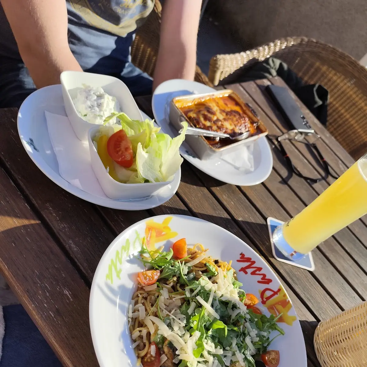 Salat Tzatziki Und Brot
